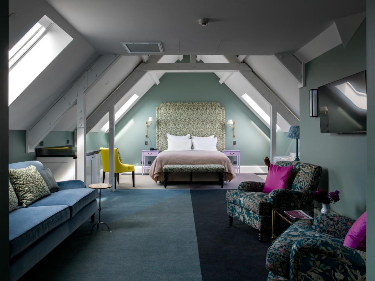 The Observatory Hotel Christchurch Buitenkant foto The suite at The Old Bank