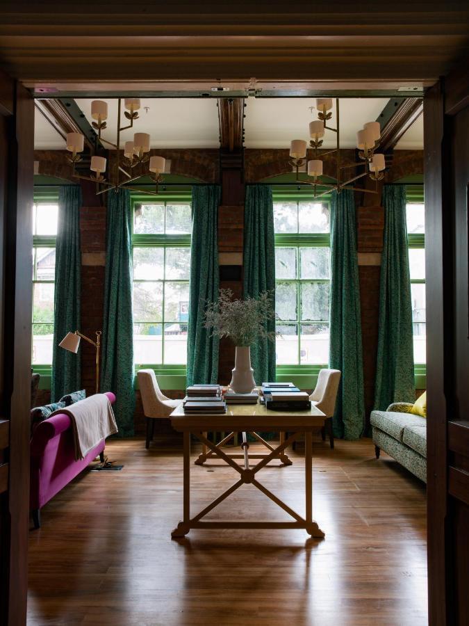 The Observatory Hotel Christchurch Buitenkant foto The interior of the home