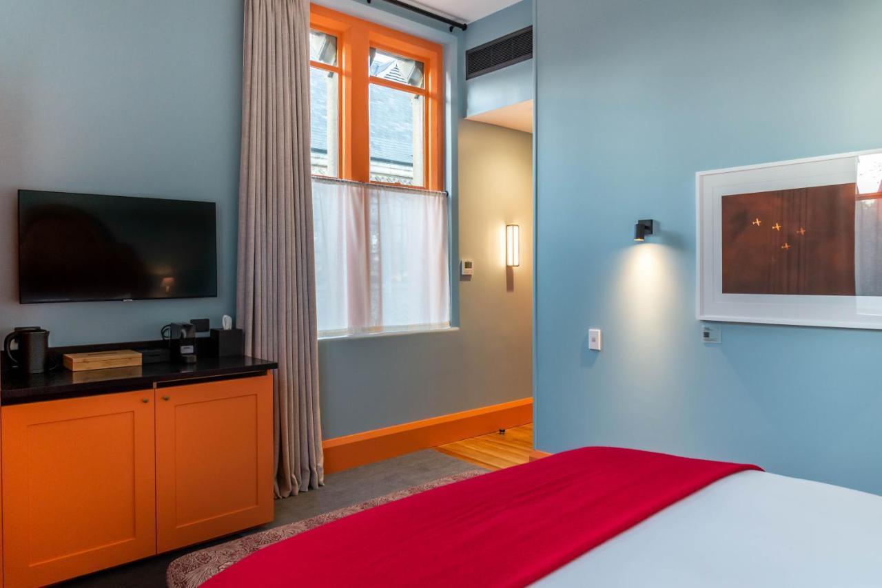The Observatory Hotel Christchurch Buitenkant foto A room at the Hotel 57